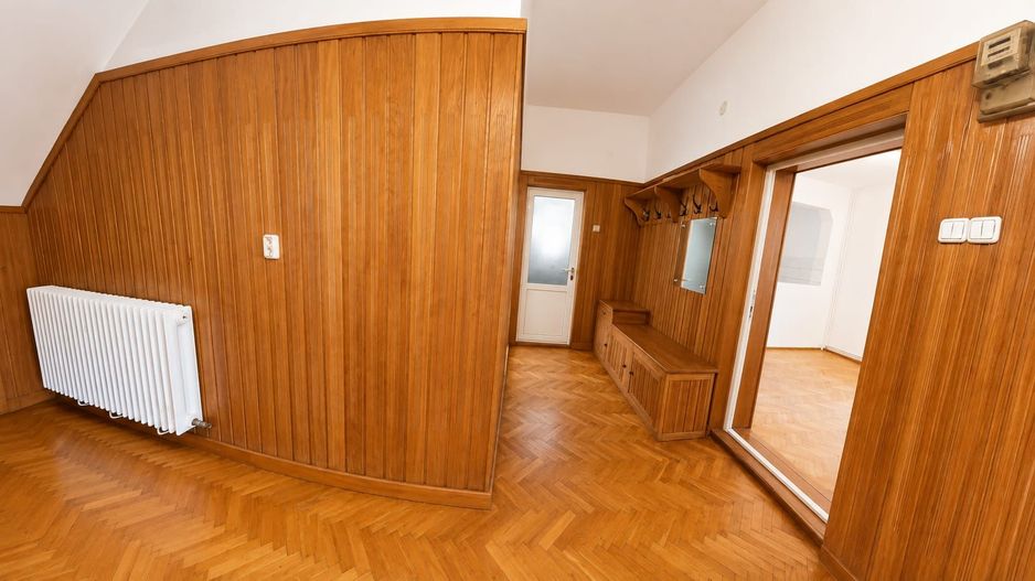 Casă cu 3 dormitoare și teren de 539 mp, Satu Mare str St, O Iosif - Poză 14