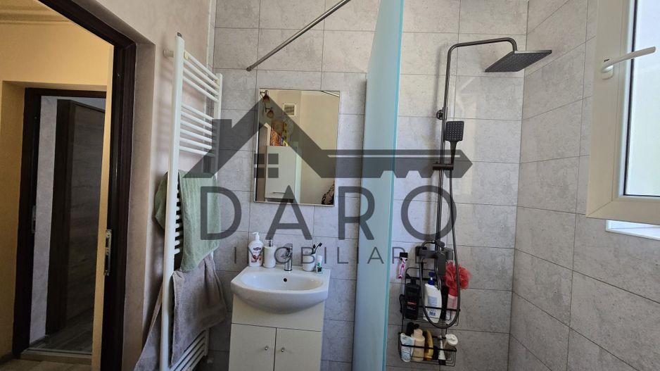 Casa in Livezeni , 140  mp utili , in centrul localitatii . - Poză 6