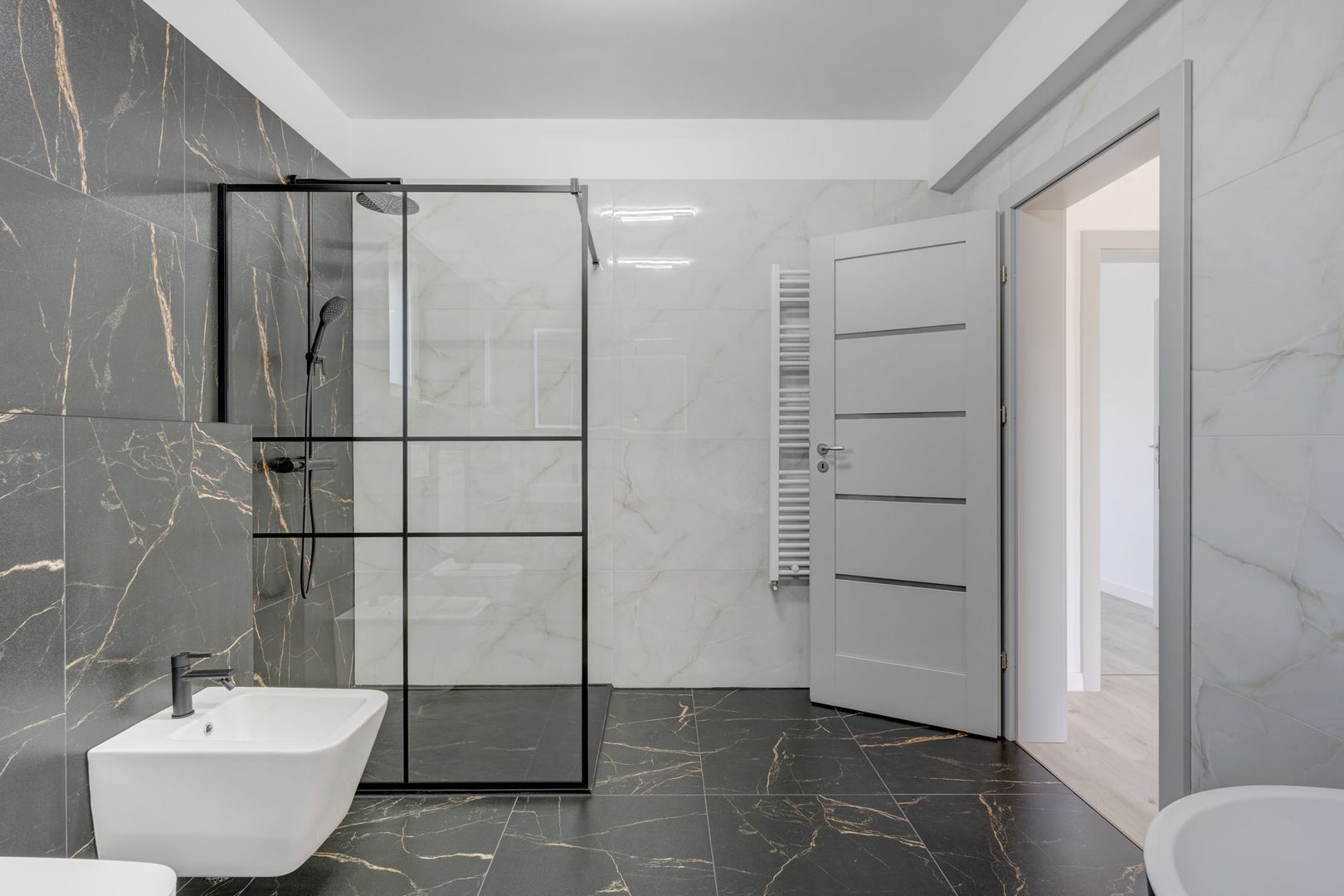 CASA TIPLA, Racordata la toate Utilitățile ! Domnești ! - Poză 16