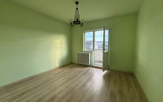 Apartament 3 camere decomandate, 65 mp, 3 balcoane, zona Titulescu - Poză 4