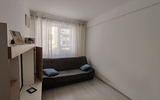 Apartament 2 camere Decomandat 54 mp Intabulat Galata 99900 euro - Poză 3