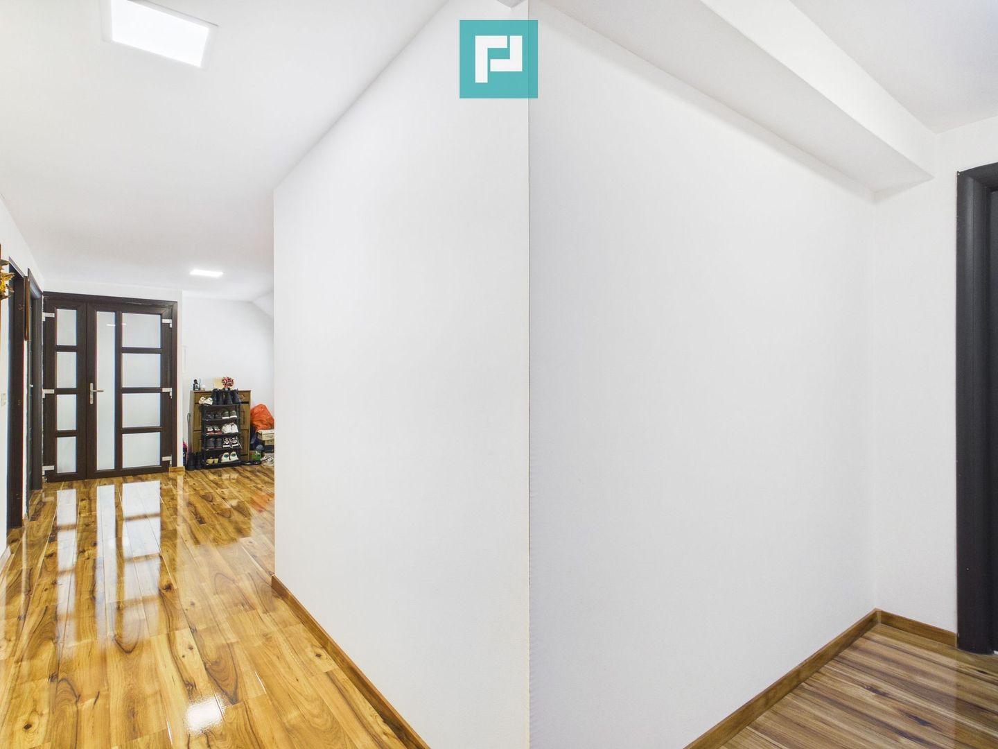 Casa plus spatiu comercial Dudestii Noi - Poză 21