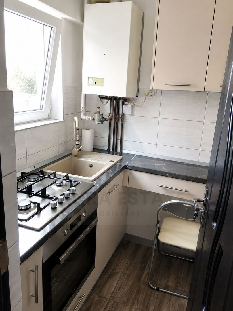 Garsoniera moderna etaj 2 balcon inchis zona Hipodrom  IV - Poză 3