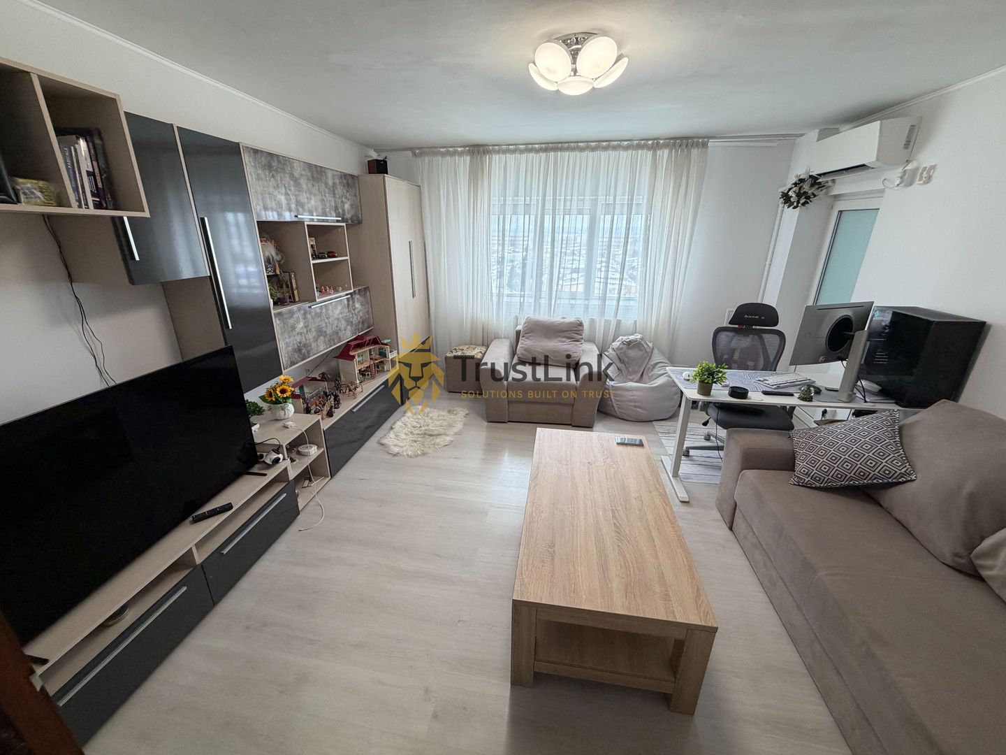 Apartament 3 camere de vanzare Alexandriei intersectie Margeanului - Poză 2