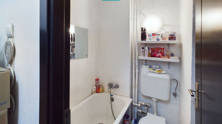 Garsonieră la etajul 2, zona Banu Mărăcine - Poză 5