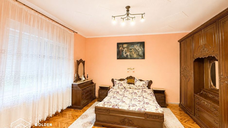 Apartament la casa cu 3 camere, zona Centrala - Poză 7