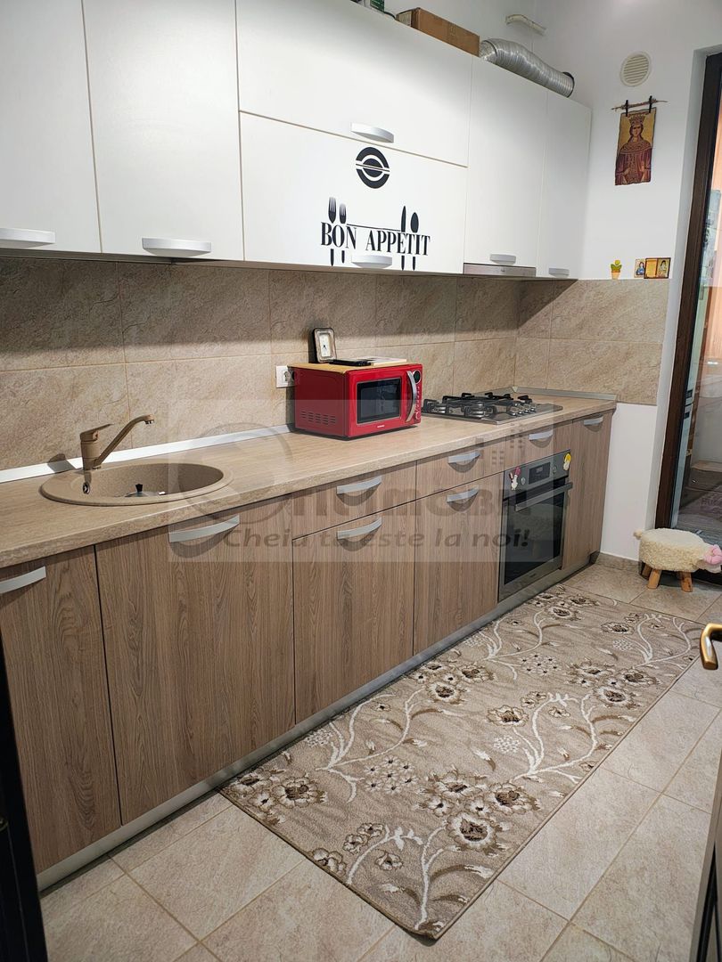 AP 2 CAM FRUMOASA 68 MP PLUS CURTE MOBILAT UTILAT COMPLET-99,000 € - Poză 3