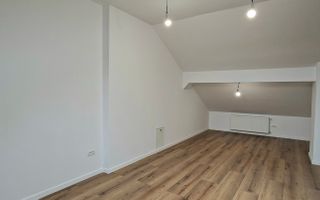 Apartament complet renovat cu scara interioara - Poză 26