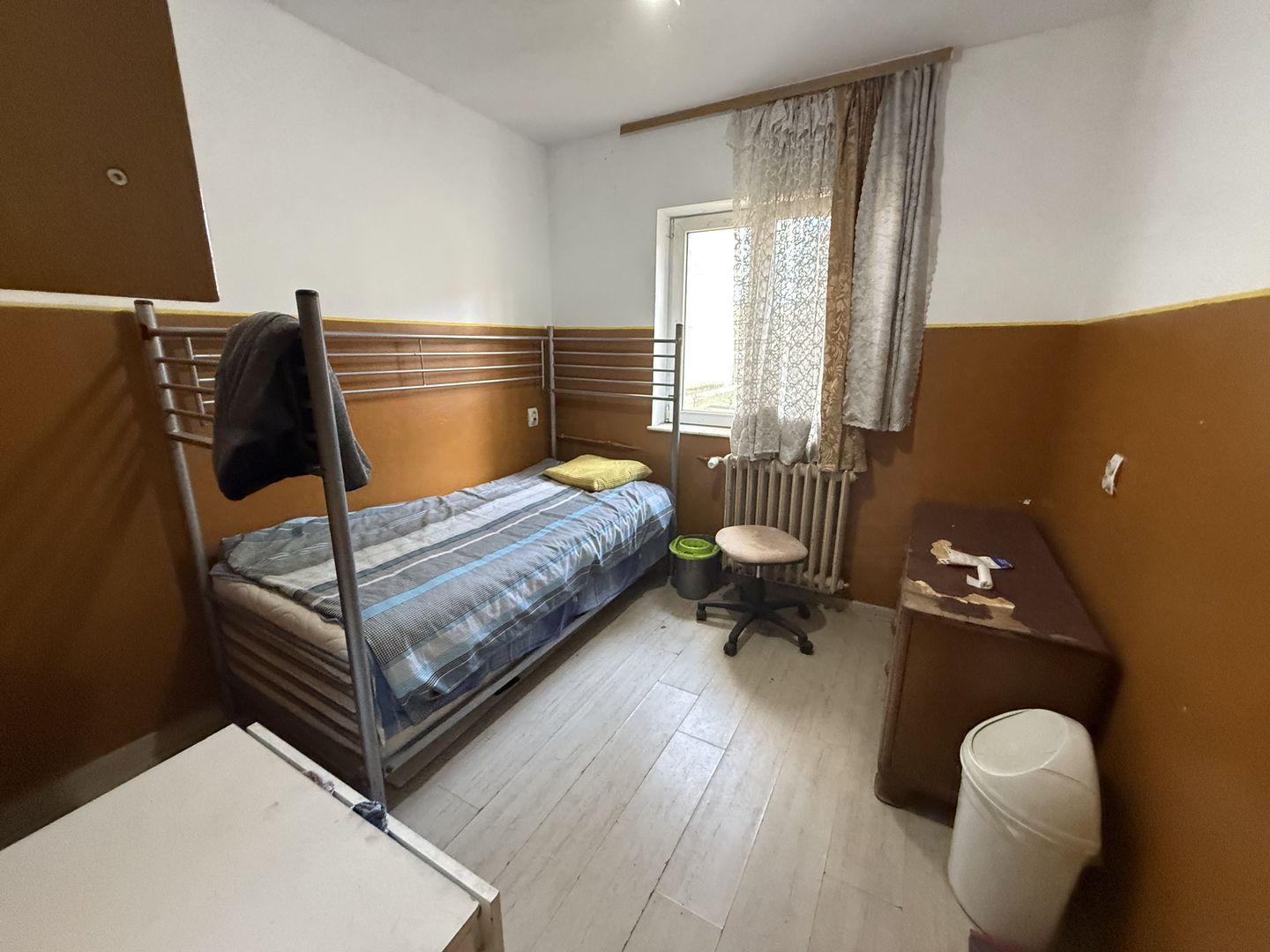 Garsonieră de vânzare | Zona Hurmuzachi | Parter - Poză 3