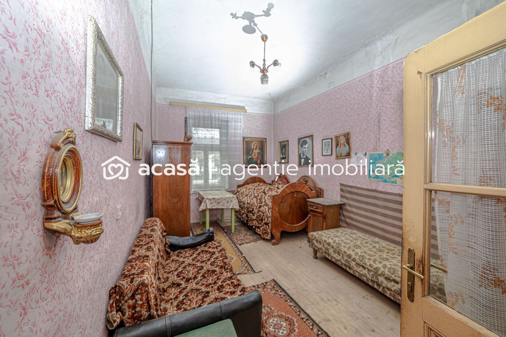 Casă în zona centrală Pâncota - Poză 7