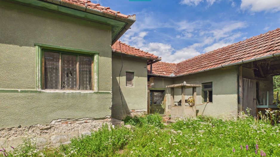 Casă în localitatea Bonțești, județul Arad - Poză 2
