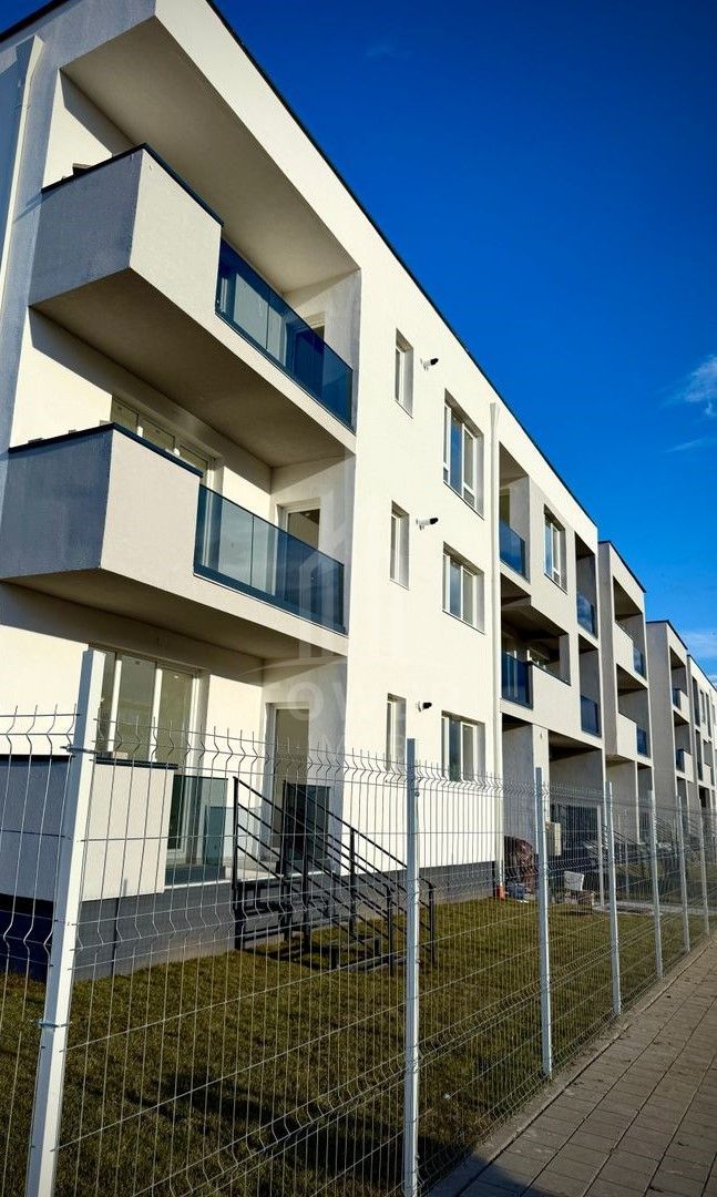 Apartament 2 camere de vanzare in Selimbar zona Pictor Brana - Poză 1