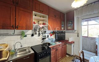 Apartament de închiriat cu 3 camere in zona Ultracentrala, Oradea - Poză 8