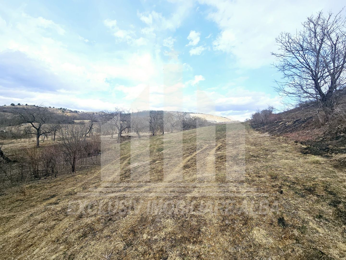 Teren intravilan de vanzare, Geogiu de Sus - Poză 1