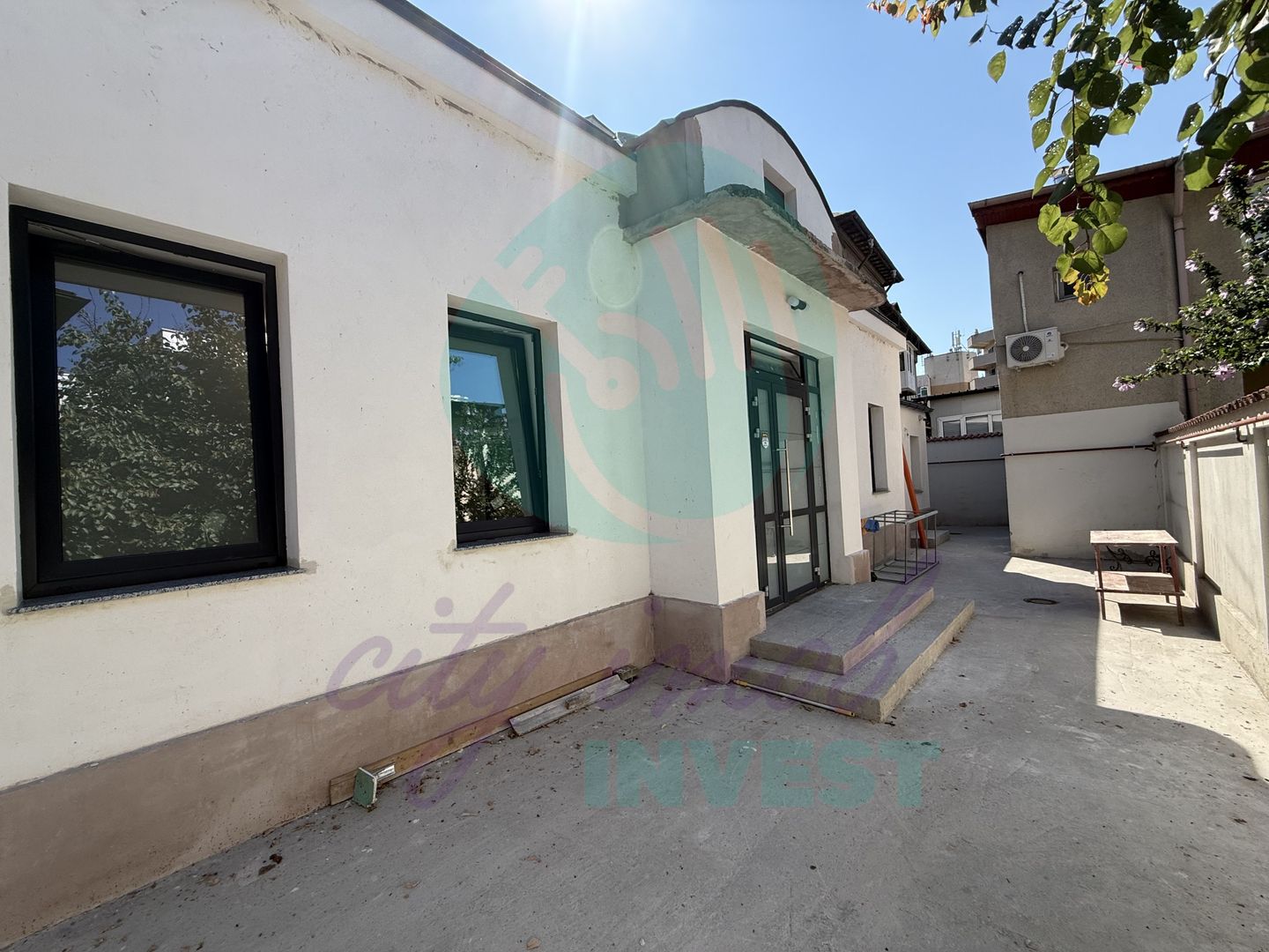 Vilă de birouri complet renovată | Mărășești - Poză 1
