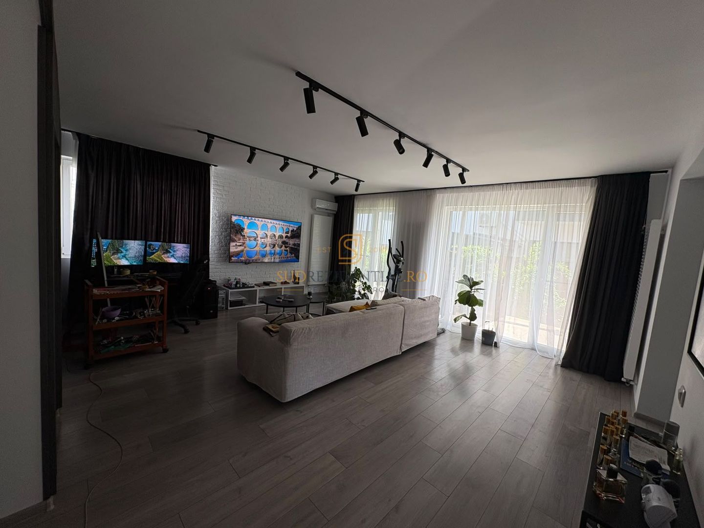 Duplex modern cu 4 camere, curte amenajata, com.Berceni - Poză 9