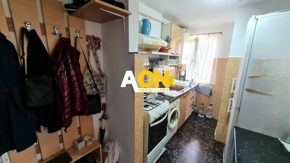 Apartament, 34 mp, Semidecomandat, Mobilat si Utilat, Cetate - Poză 3