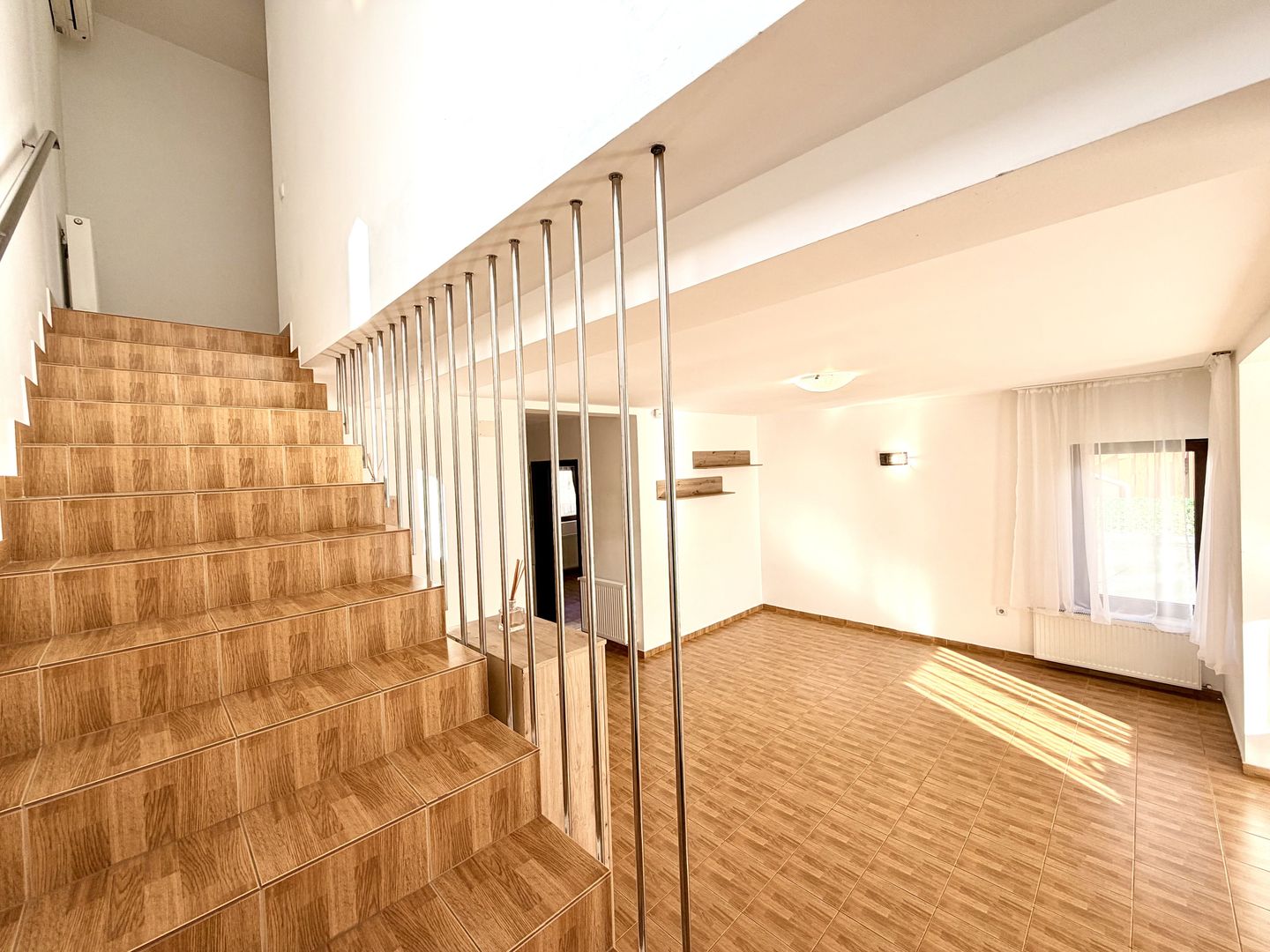 De închiriat – Casă individuală P+M în Dumbrăvița - Poză 15