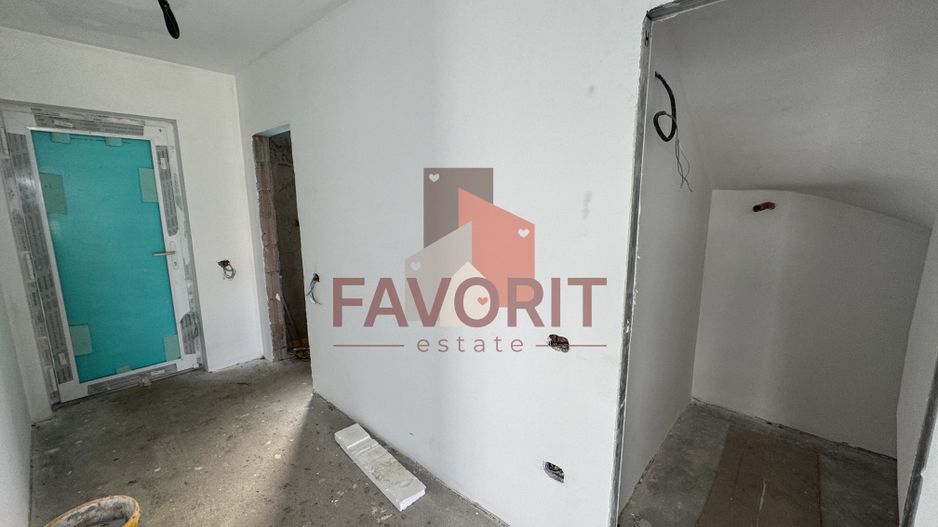 Duplex 5 camere ,despartit prin camera tehnica, finisat la cheie in Mosnita - Poză 13