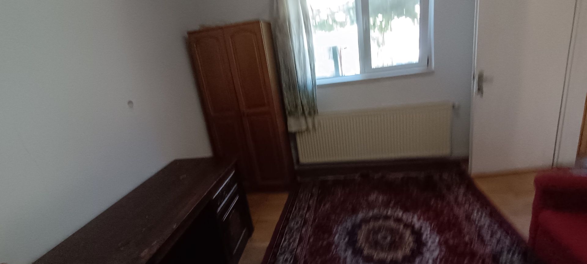 Apartament de închiriat la curte comună chiar în Complexul Studențesc - Poză 6