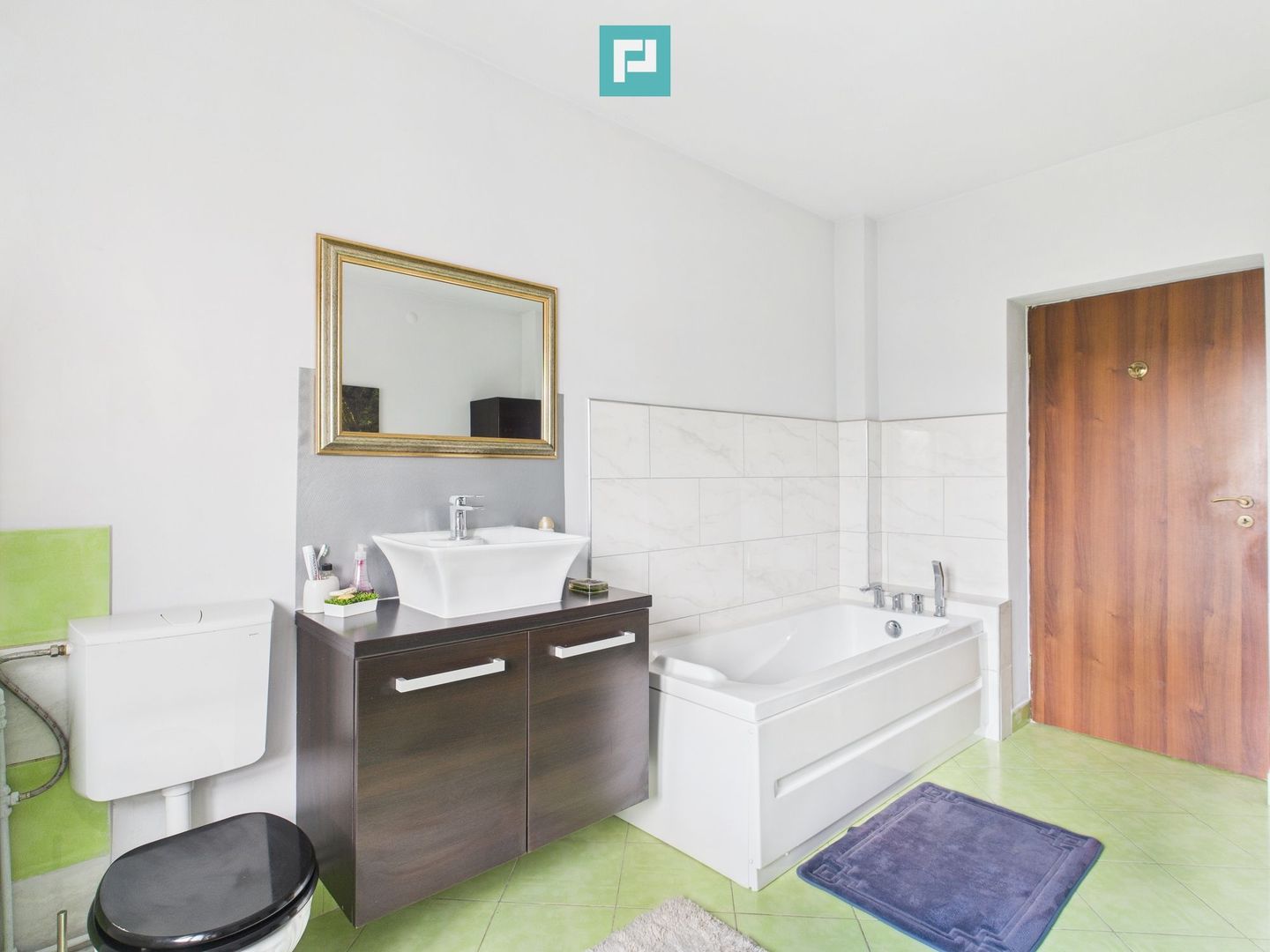 Vilă spațioasă cu 6 camere în Dumbrăvița - Poză 22