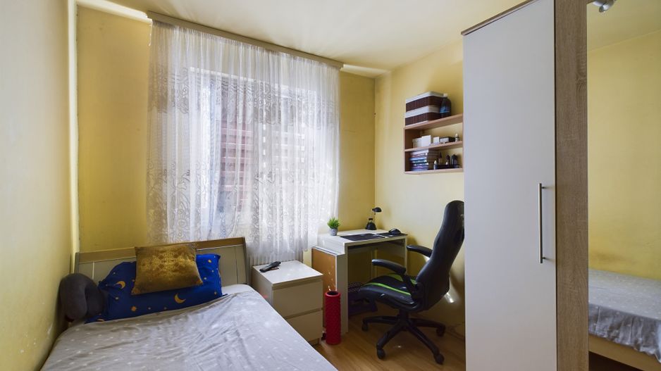 Apartament cu 3 camere, etaj intermediar, zona Spitalului Judetean - Poză 6