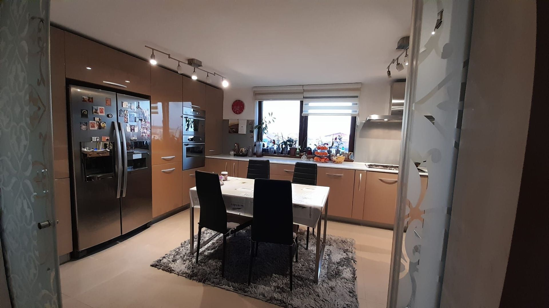 ap5cam(liv.+4dorm,4bai) tot.decom,mob-util+2parc/Popesti-Leordeni - Poză 1