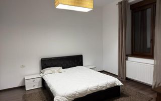 Apartament 3 camere amenajat lux zona Sinaia - Poză 13