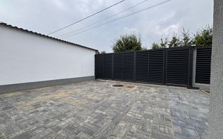 Casă INDIVIDUALĂ cu PIVNIȚĂ și POD în Sibiu - Poză 2