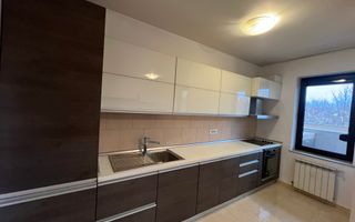 Un refugiu luminos în inima verde a Iancu Nicolae - Poză 2