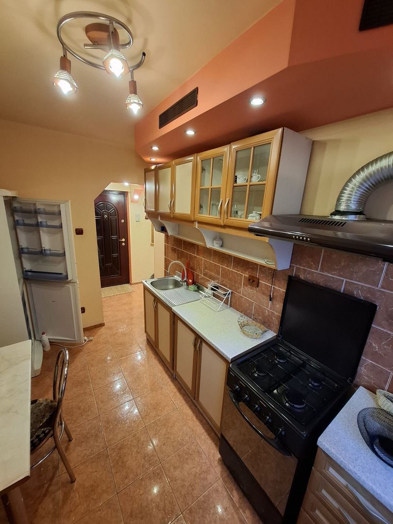 Ap 2 camere, renovat, amenajat et 2,bloc izolat, Sagului - Poză 4