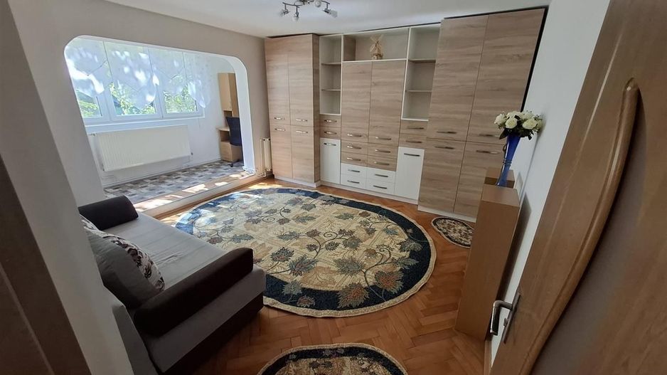 Girocului-Judetean 3 camere decomandat centrala gaz - Poză 1