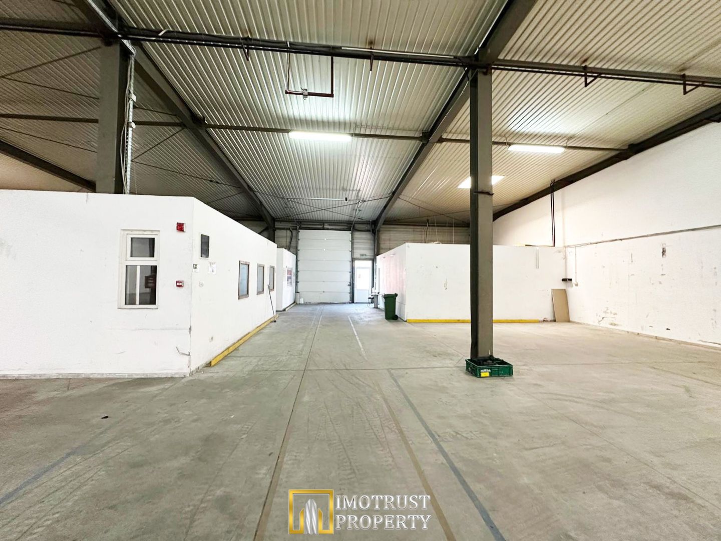 Hala de inchiriat Arad – 1.135 mp pentru comert, servicii - Poză 10