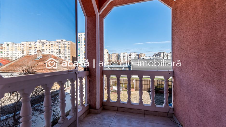 Casă spațioasă în mijlocul orasului, Str. Constantin Brâncuși - Poză 14