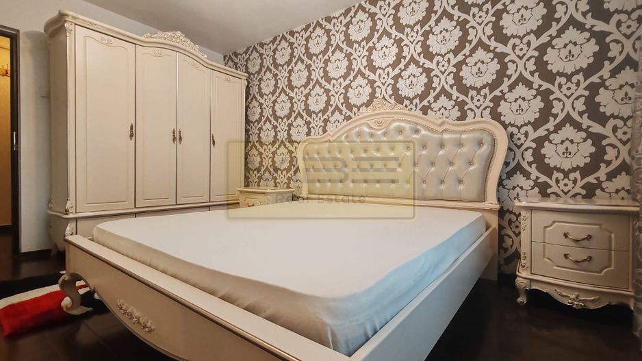 Apartament Modern-Central-Podu Ros-RENOVAT ! - Poză 1