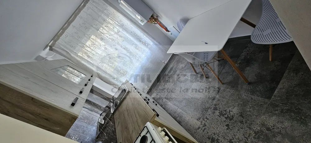 Apartament 2 camere Podu Ros -450 EURO - Poză 7