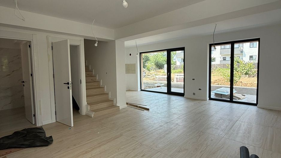 VILĂ TIP DUPLEX — GATA DE MUTARE | Drumul Gura Făgetului - Poză 1