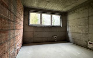 Casa zona Lunei, 5 camere + 3 bai, centrala proprie, rezidential sau birouri ! - Poză 47