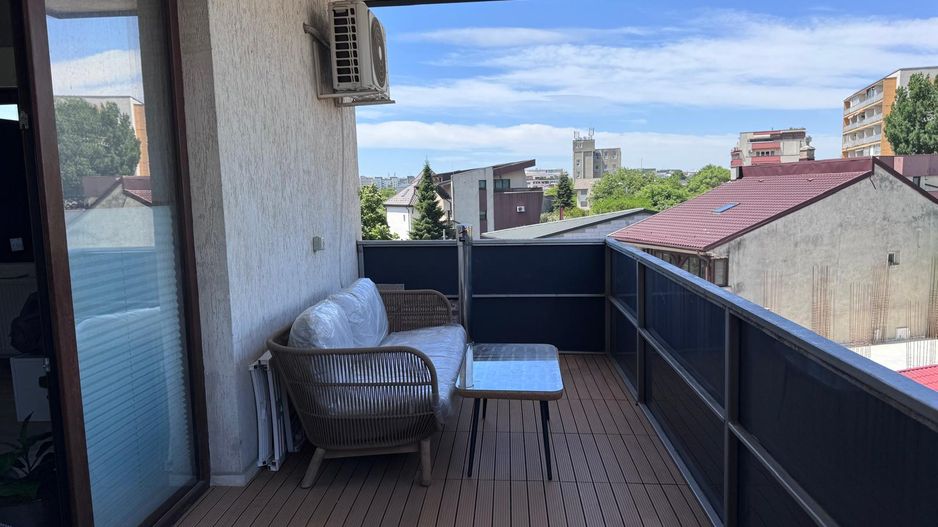 Apartament cu 3 camere de vanzare, centrala proprie - Mihai Bravu - Poză 24