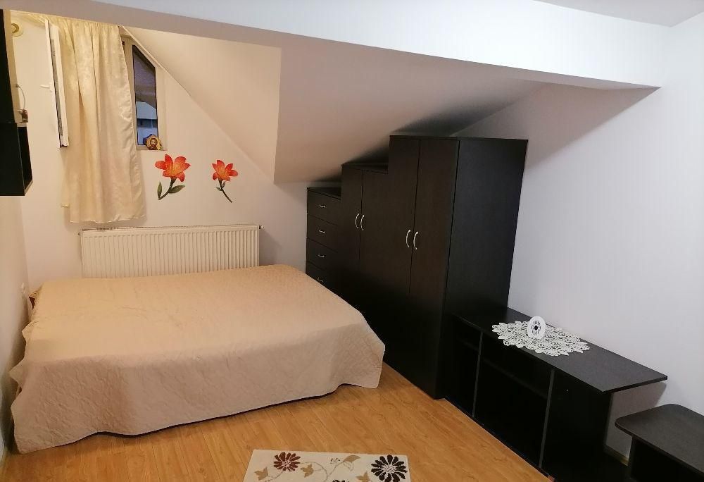 Garsoniera Mansarda Rezervelor 35 mp parcare - Poză 1