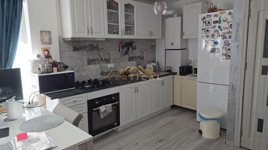 Vila duplex de vanzare / Intrare comuna Berceni - Poză 2