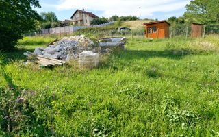 Teren parcelabil, 1600 mp, cu utilitati si iluminat stradal, Micesti - Poză 1