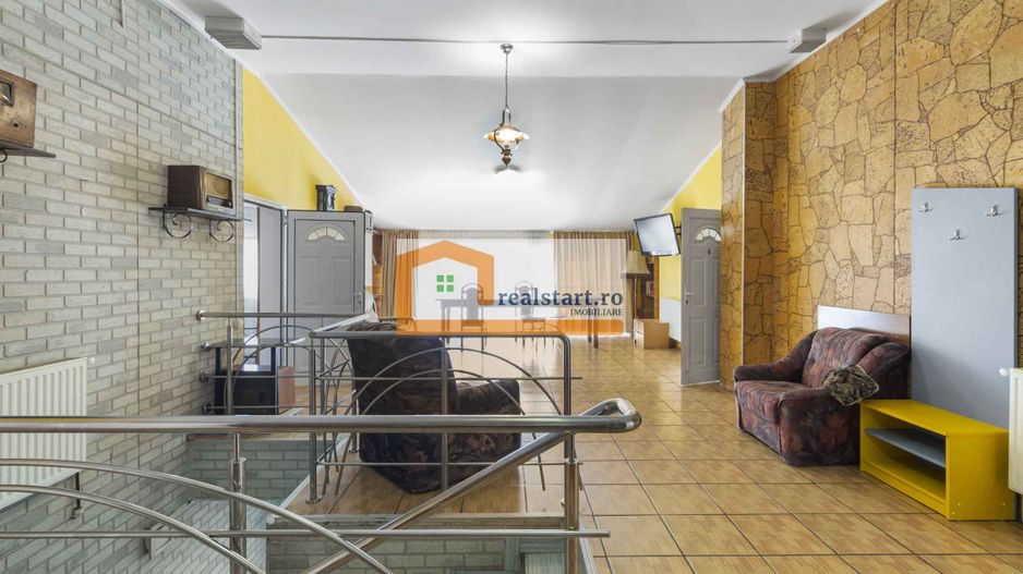 Cladire Multifunctionala - Ideal Investitie - 700mp cladire - 1590 mp teren - Poză 12