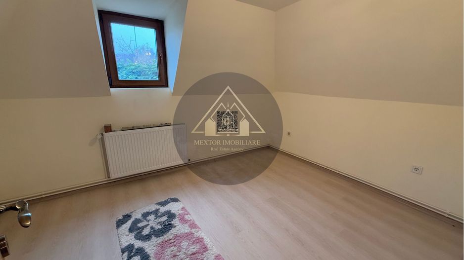 Casă nou construită în Centrul vechi Medias - Poză 13