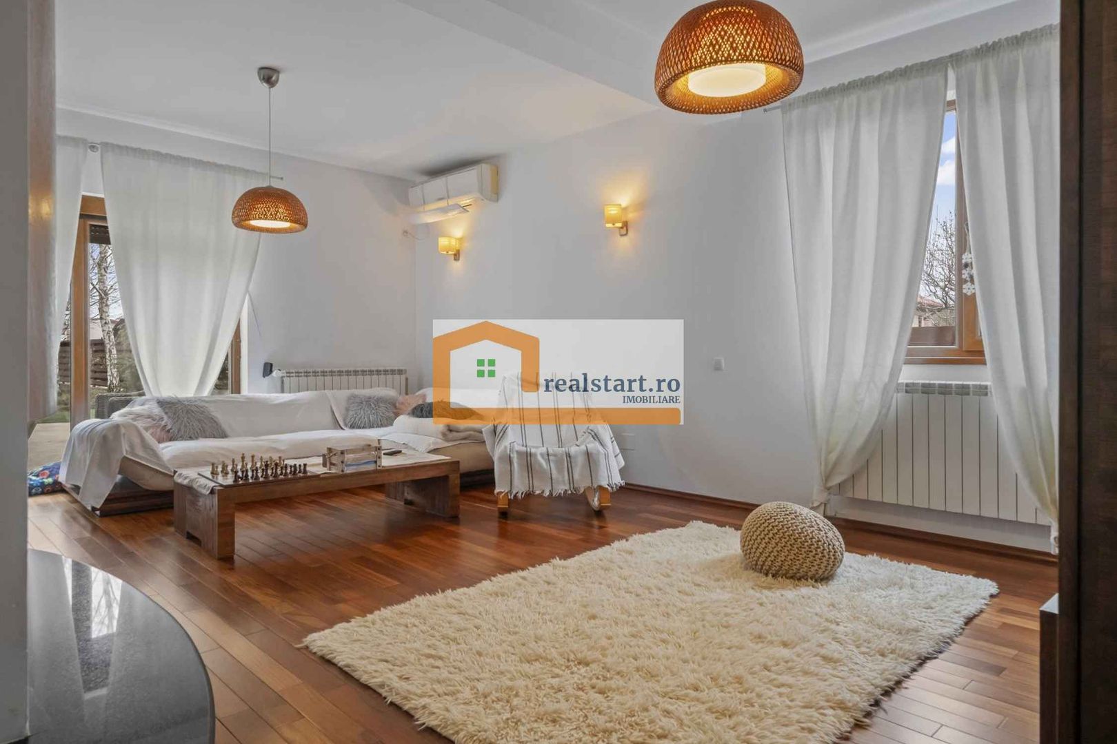 Langa Padurea Corbeanca, P+M, teren 780mp, terasa 35mp, mobilata&utilata - Poză 1