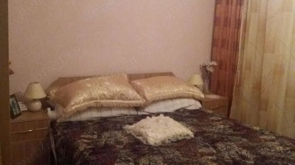 Apartament 4 camere de vanzare - Poză 4