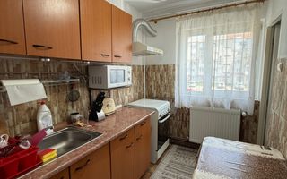 Apartament 4 camere, Et. 1 - Zona Sud , Str. Imparatul Traian - Poză 12