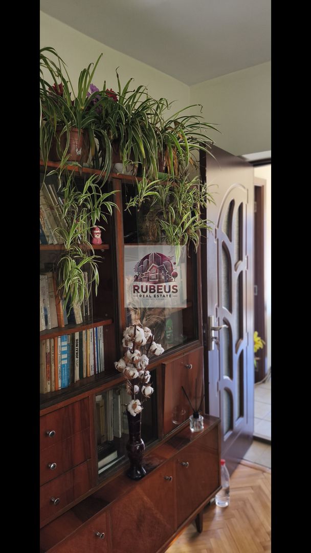 Casa cu personalitate in Calomfirescu – spatiu, liniste si teren gener - Poză 21