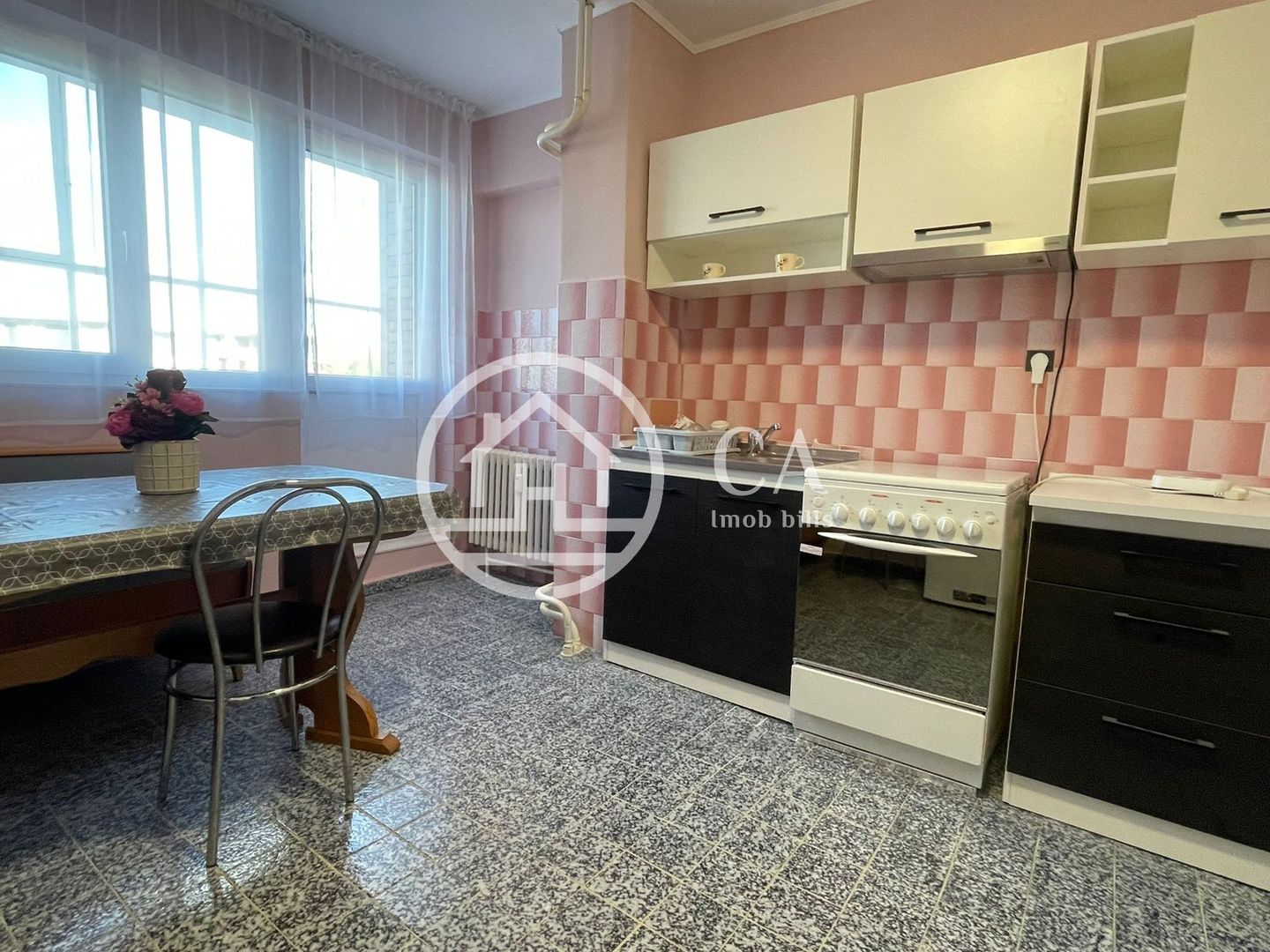 Apartament cu 2 camere de inchiriat in zona Decebal, Oradea - Poză 9