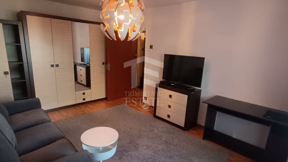 Inchiriez Ap. de 3 camere Decomandat Gorjului - Poză 1